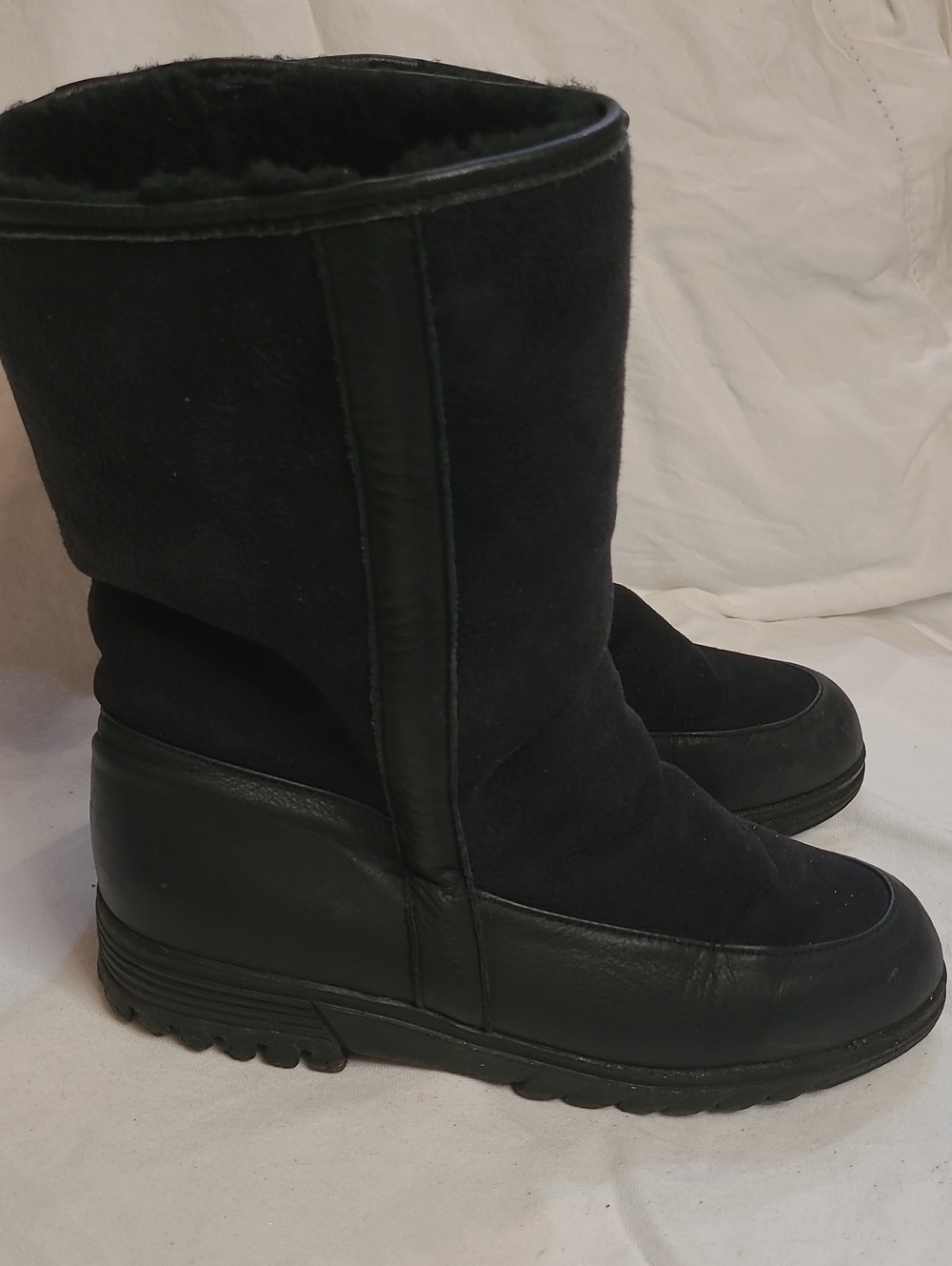 Arche Women's Black Suede Winter Shearling Boots Size 40/ 9 Made In France